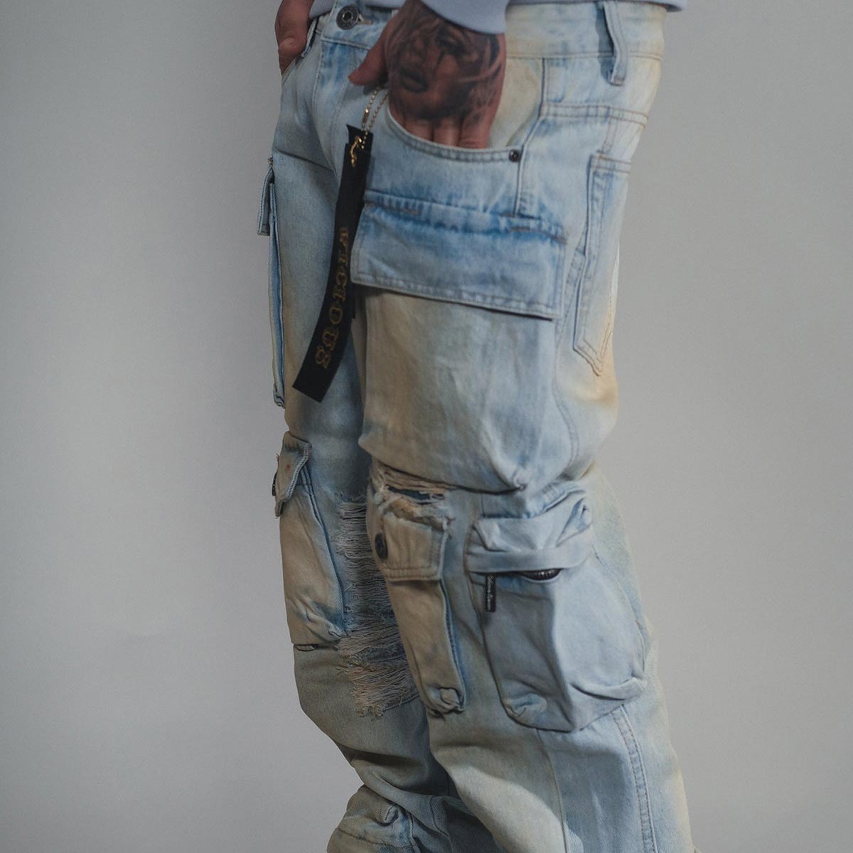 Multi cargo baggy/ loose fit denim