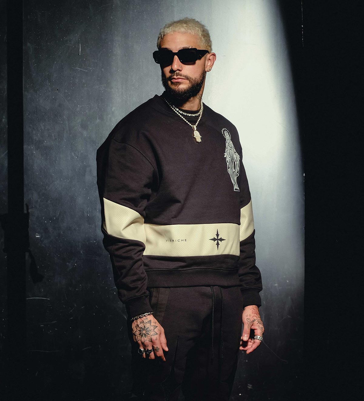 Mary crewneck