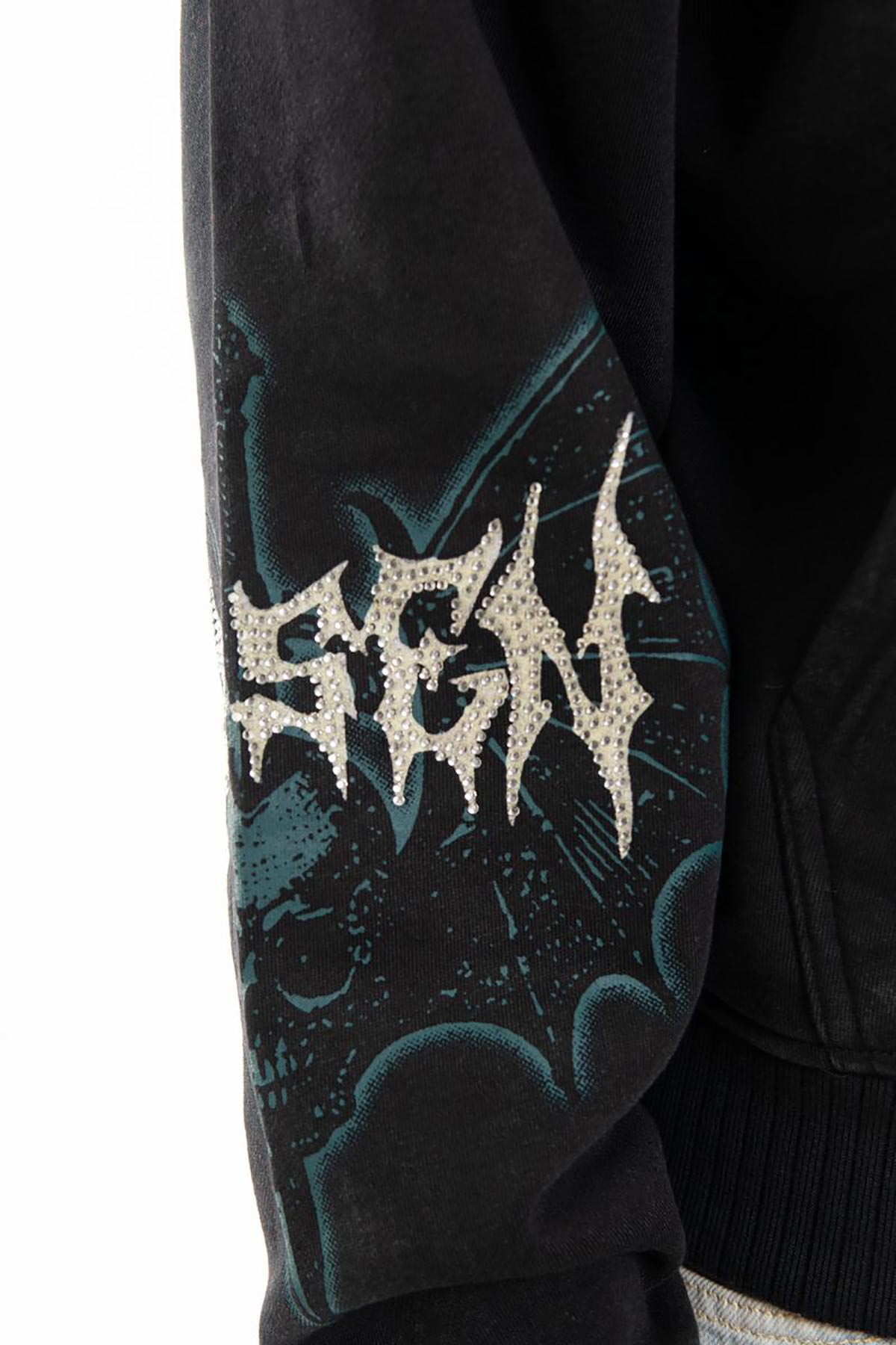 Sword in skull oversized pull-over hoodie