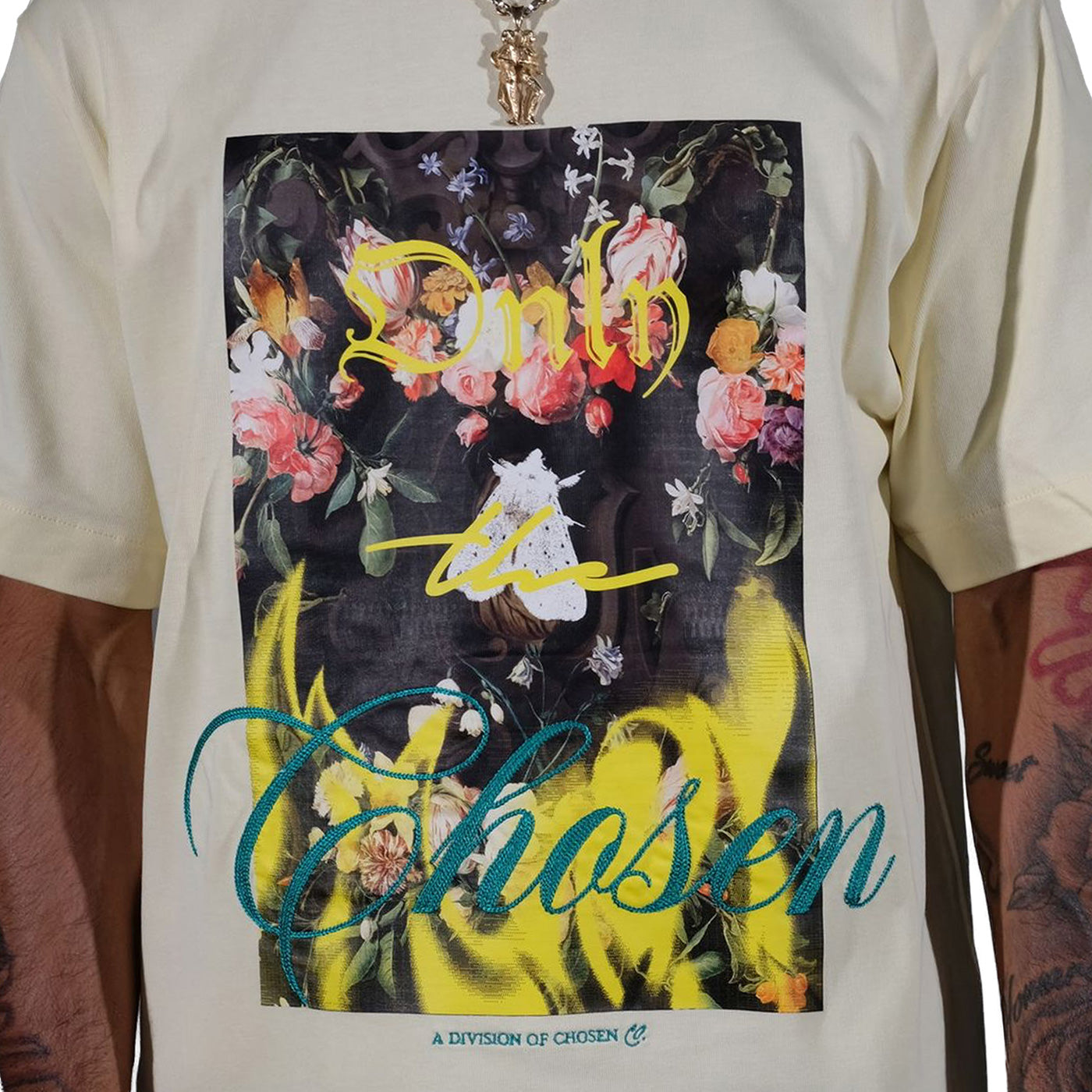 Moth tee