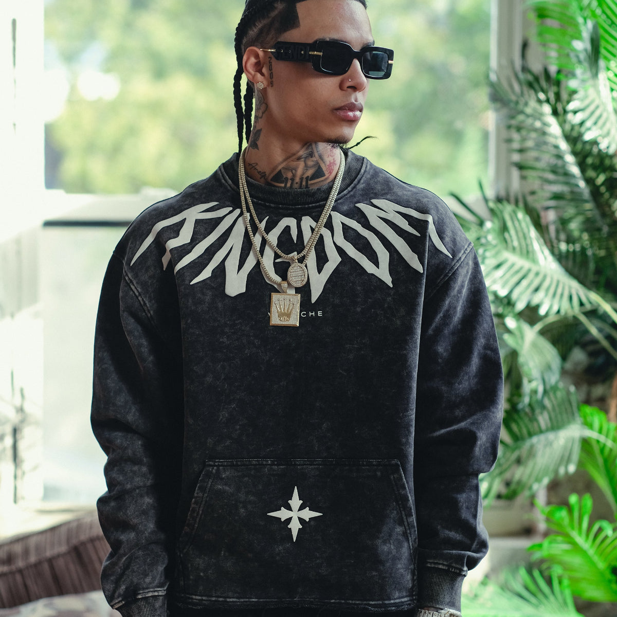 Kingdom crewneck