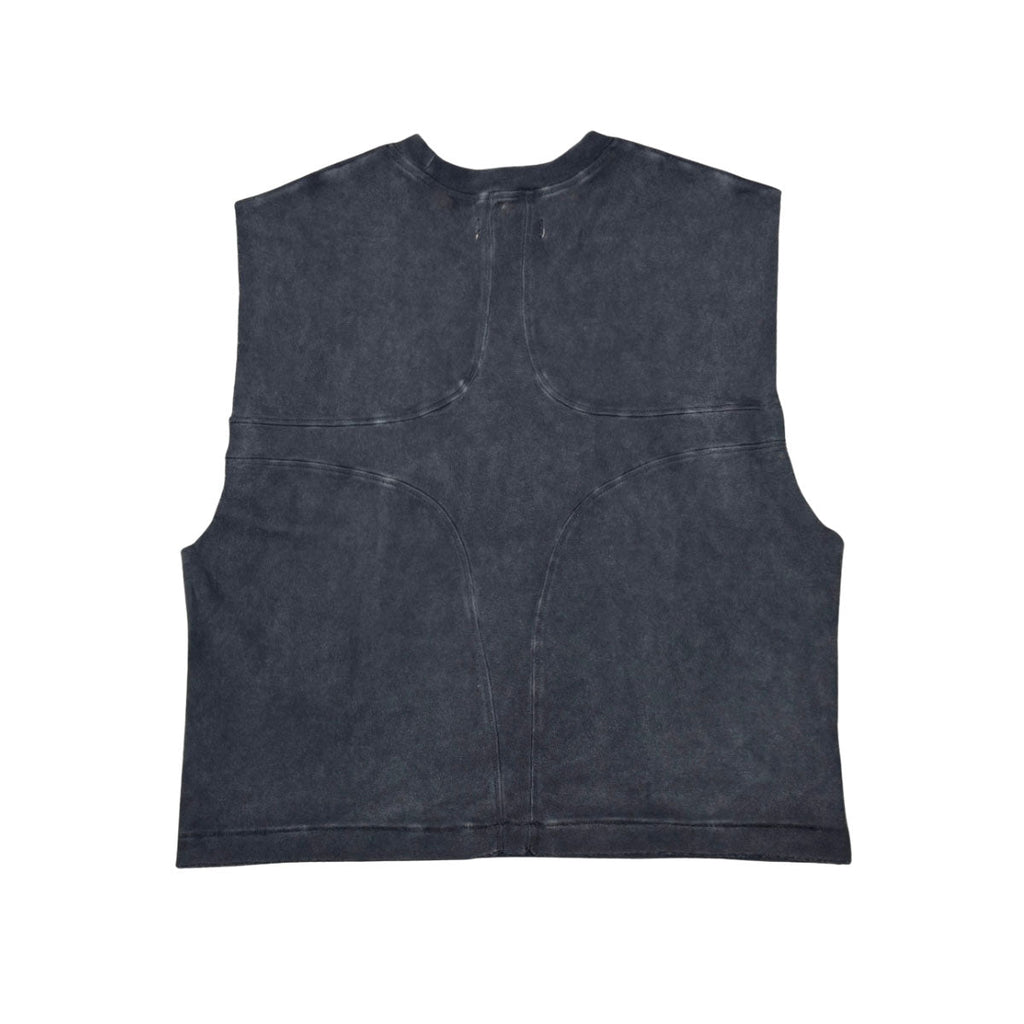 Sleeveless tee