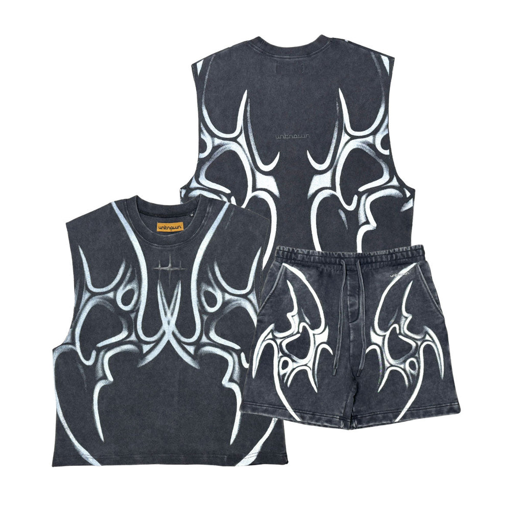 Printed sleeveless tee