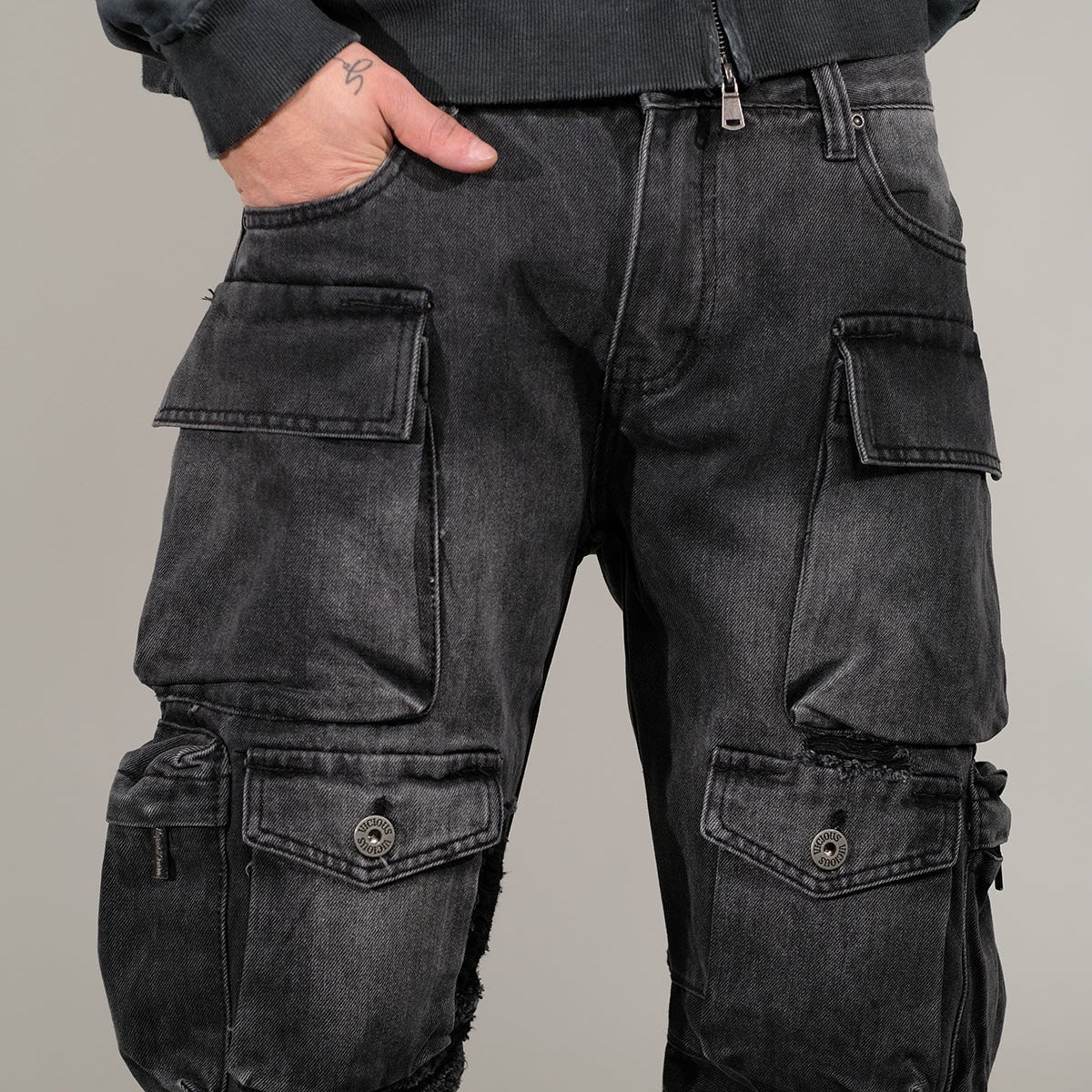 Multi cargo baggy/ loose fit denim