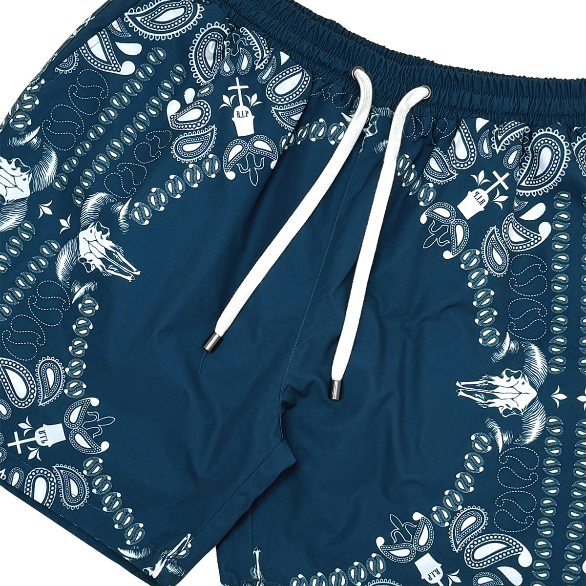 Reversible paisley set